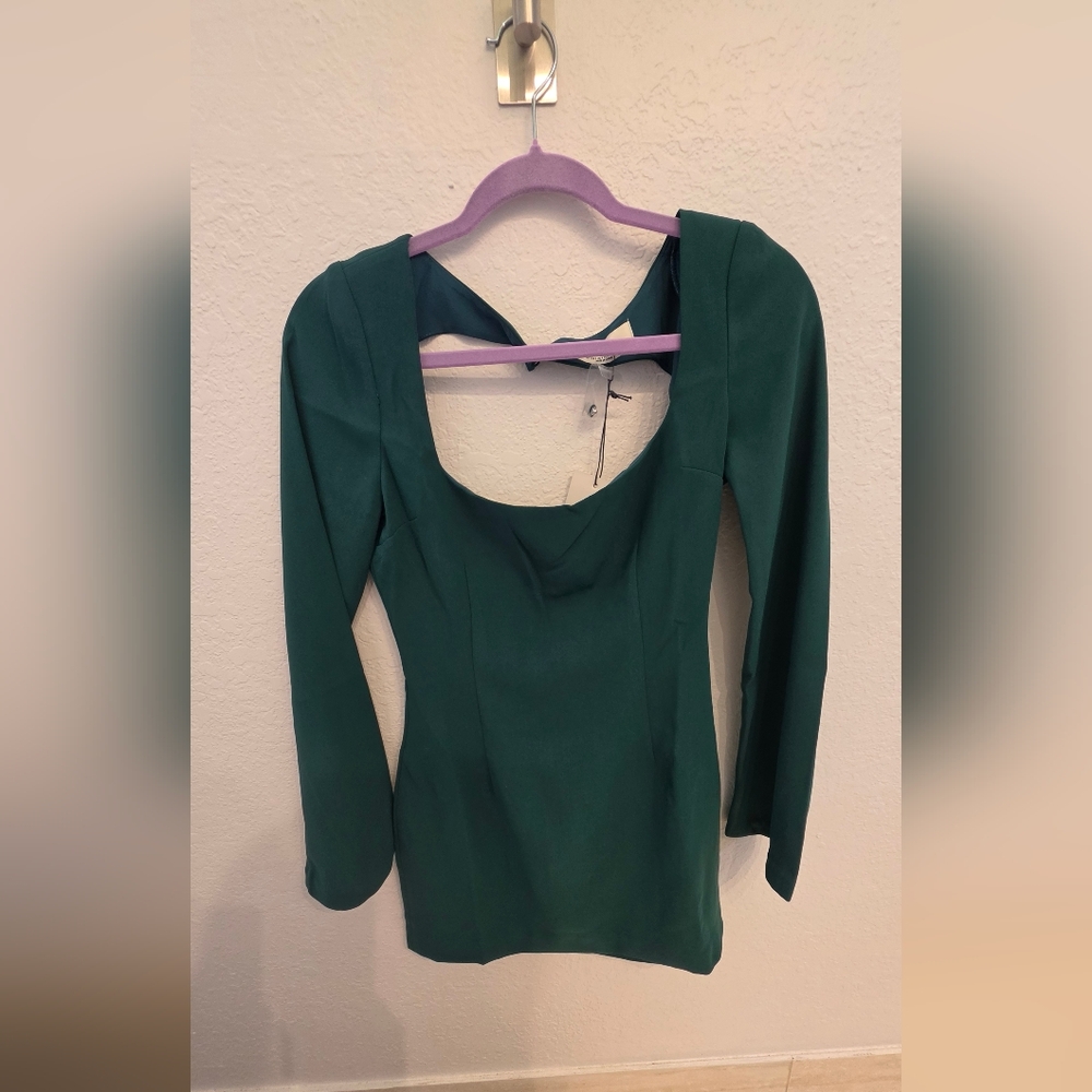 Atoir NWT Long-Sleeve Scoop Neck Dress
